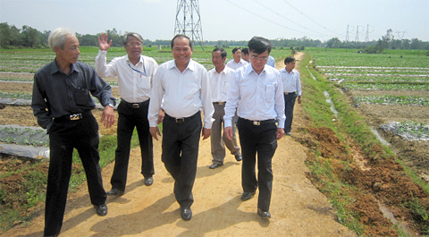 គណៈប្រតិភូឃ្លាំមើលរបស់រដ្ធសភាបានមកធ្វើការនៅខេត្ត Quang Nam។